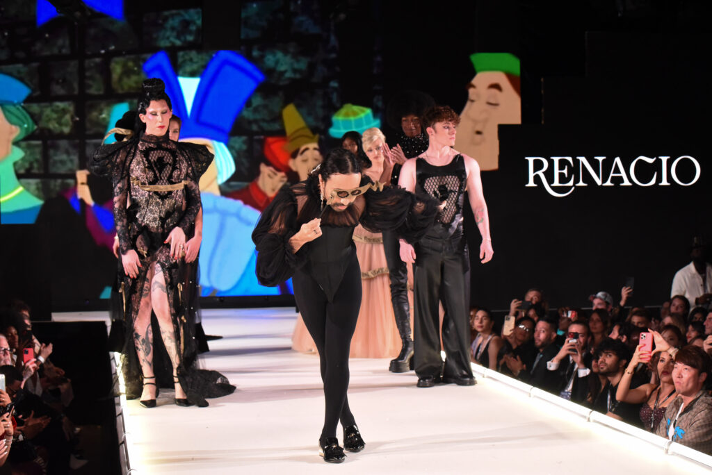 Runway 7 Debuts Spring/Summer 2022 Collections - Renacio Renacio Runway 7 NYFW