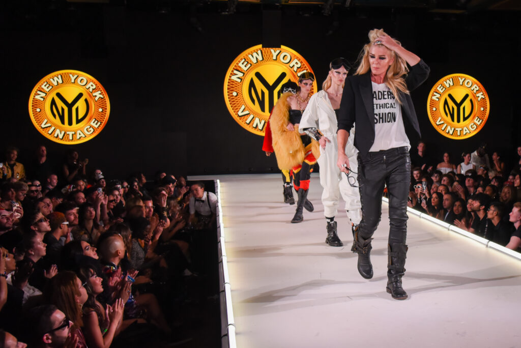 Runway 7 Debuts Spring/Summer 2022 Collections - New York Vintage New York Vintage Runway 7 SS 2023