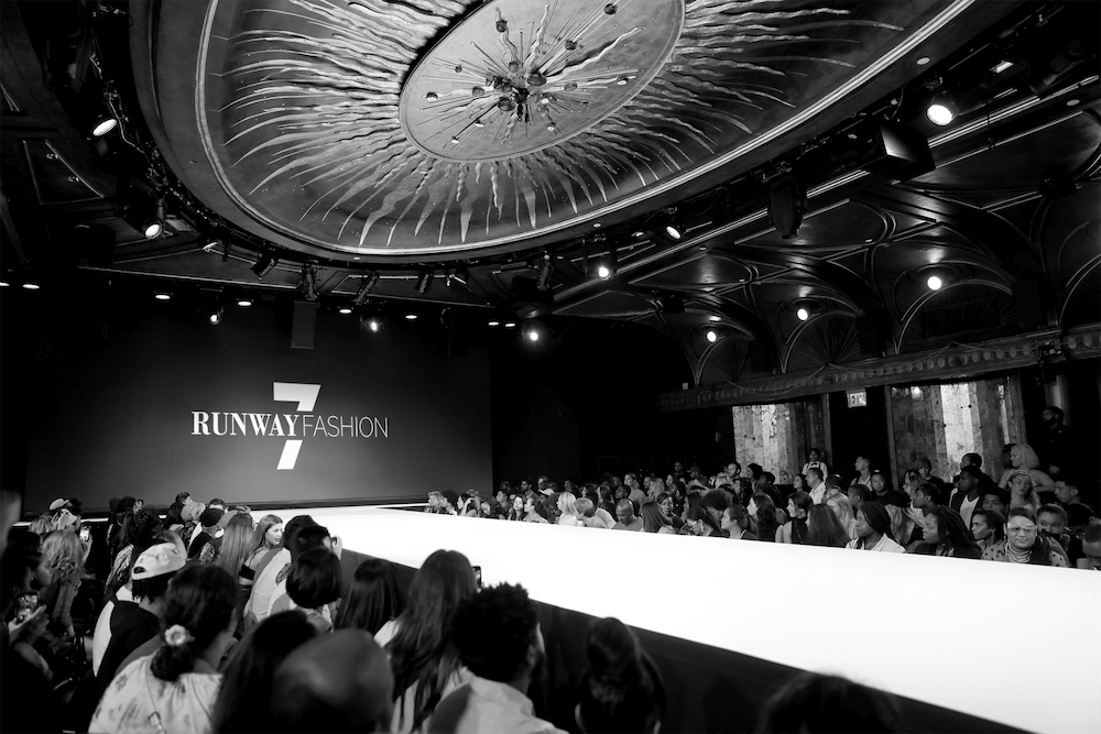 runway7-runway Runway 7 stage