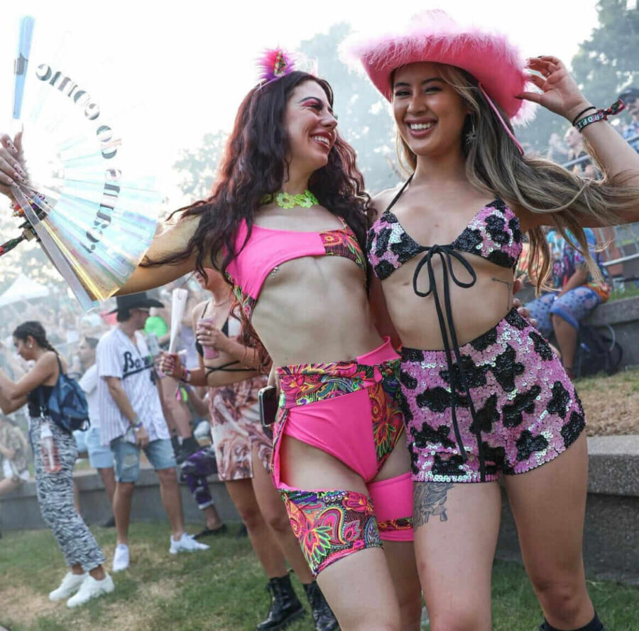 Pic3-@austinfriedline.PNG Attendees at Deep Tropics Sustainable Music Festival Photo by Austin Friedline