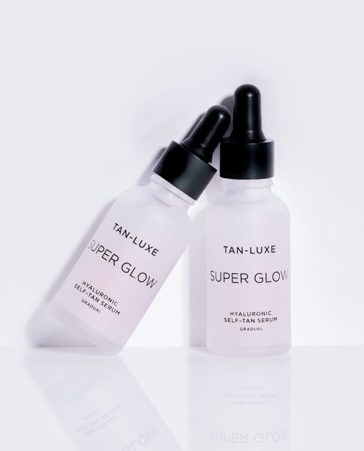 Tan Luxe Super Glow Hyaluronic Acid Self Tanning Serum for daily use