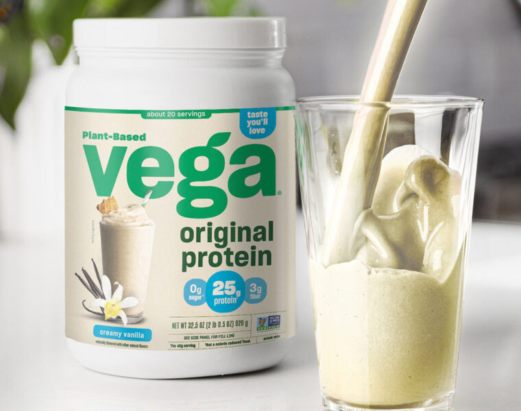 Vega plant based protein powders original protein creamy vanilla with milk