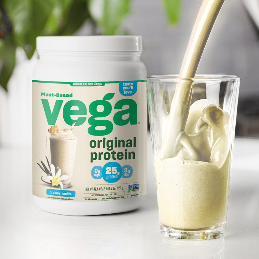Vega plant based protein powders original protein creamy vanilla with milk