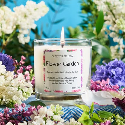 Outdoor Fellow Flower Garden Candle with flowers