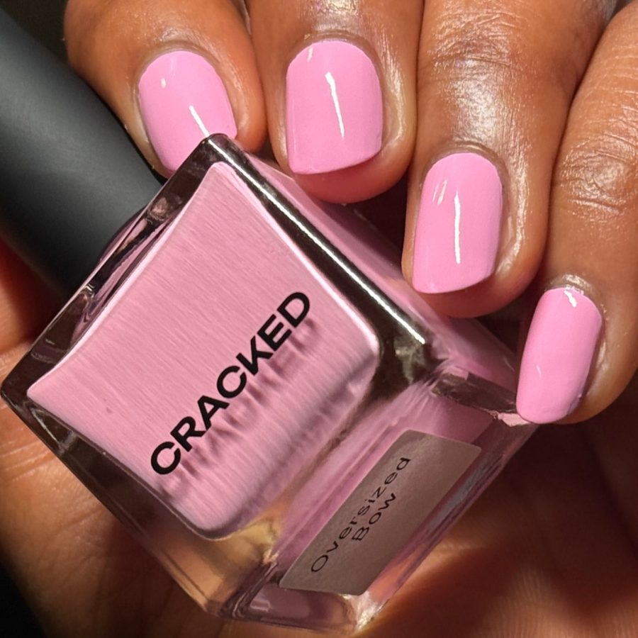 Cracked polish in Oversized Bow