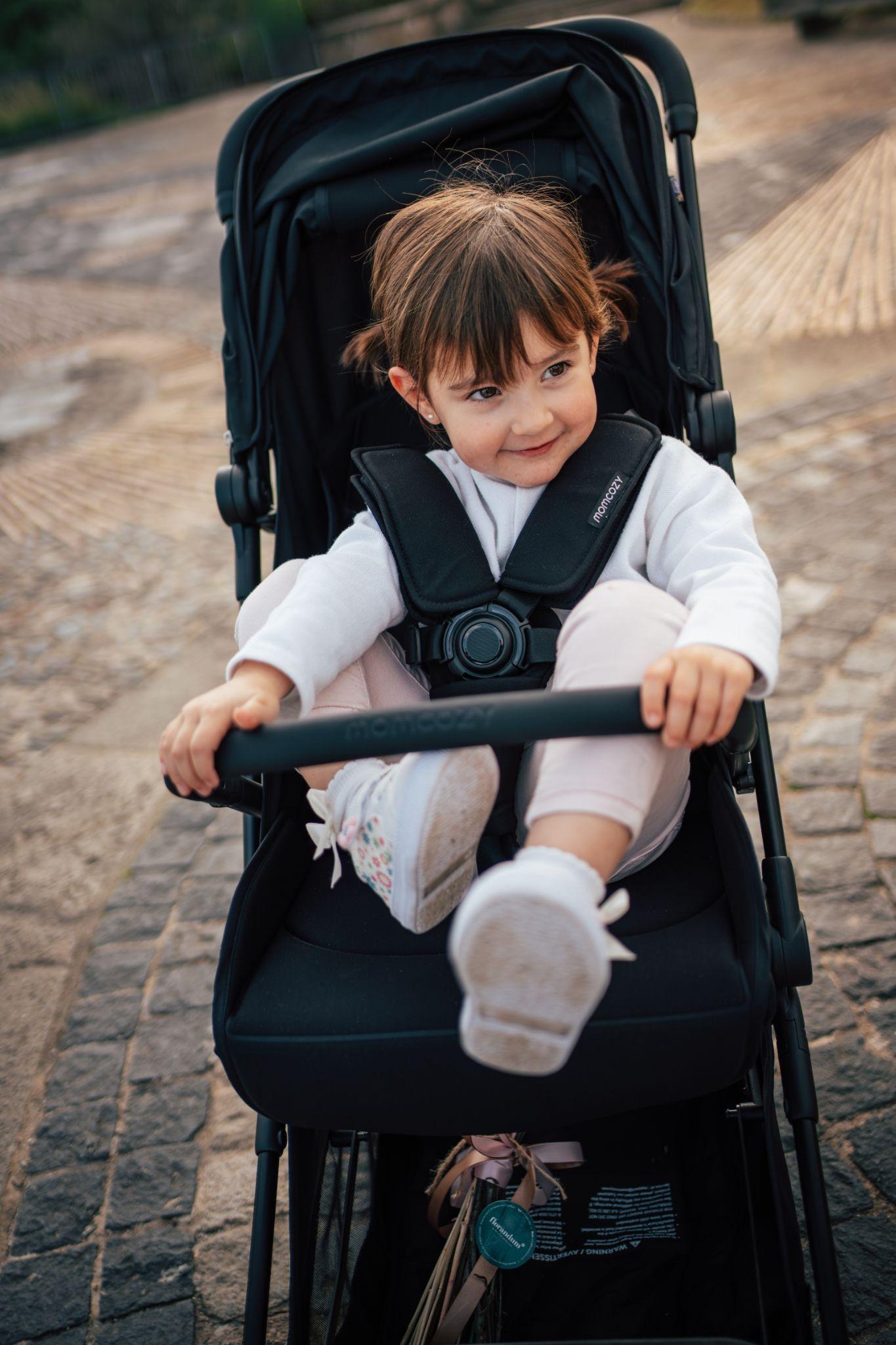 Momcozy Tuckgo Travel Stroller for Everyday Convenience